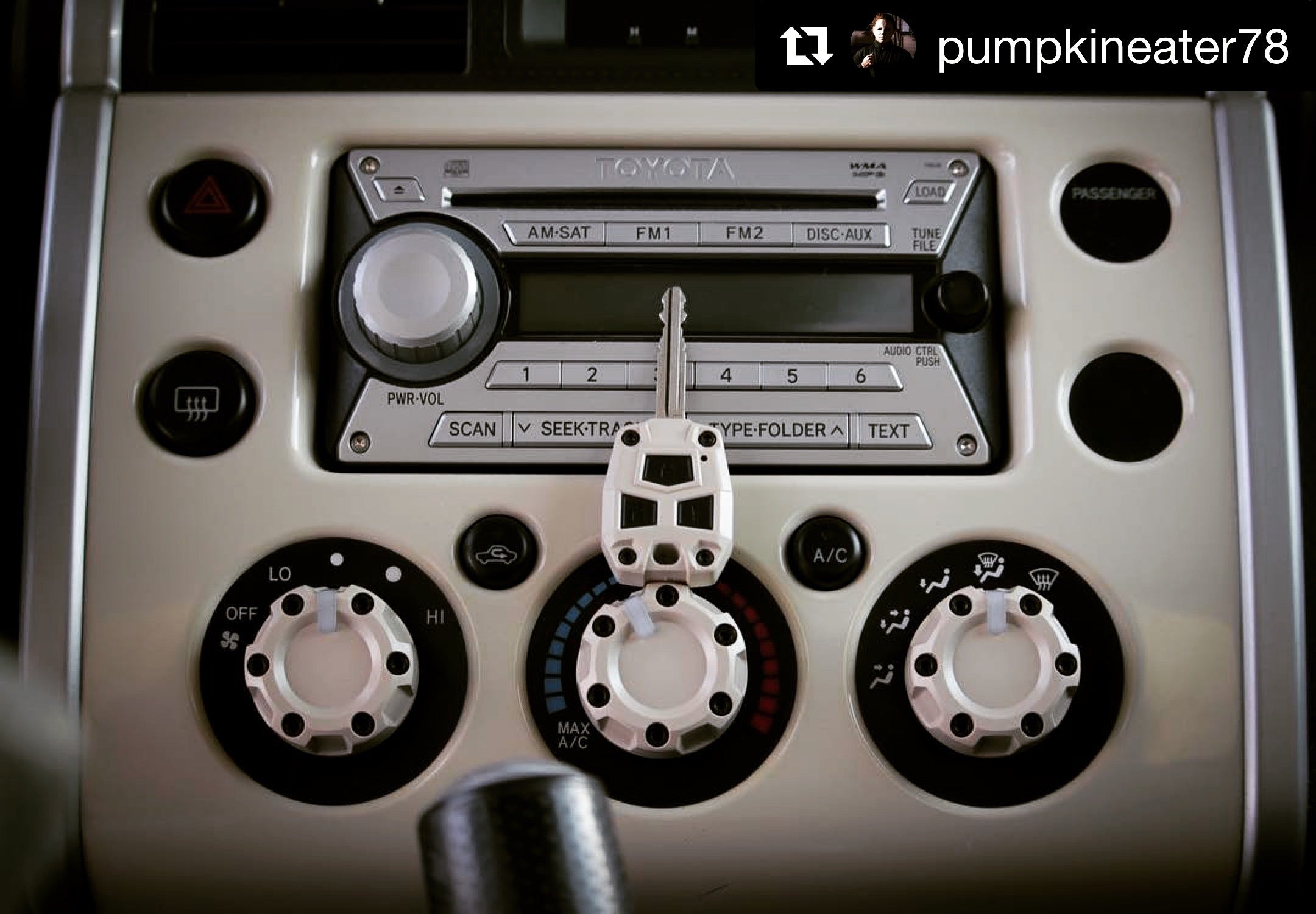 Climate Knobs (FJ Cruiser) - SUN FUSION YELLOW