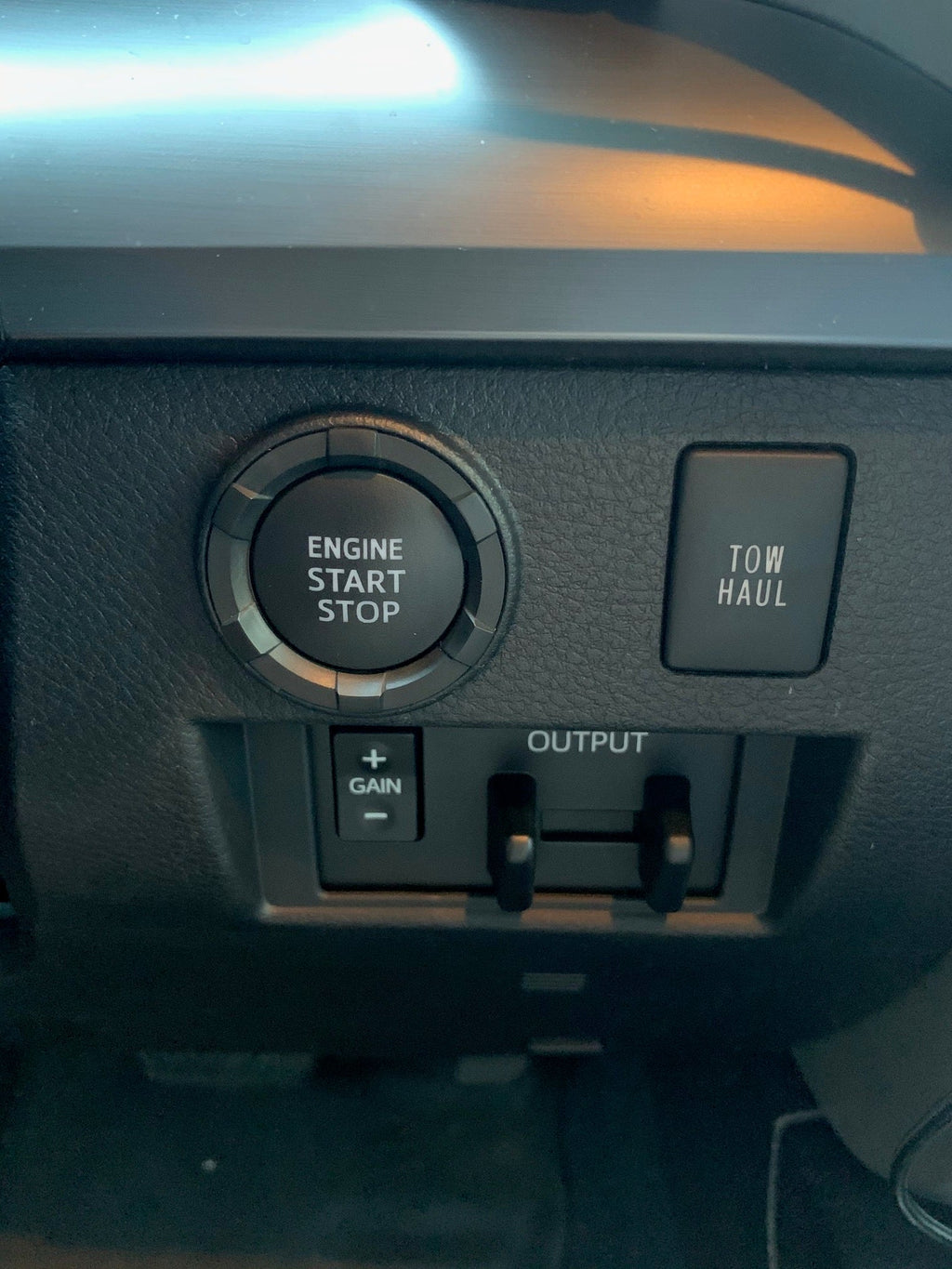 Start Button Ring + 4x4 Knob (2016-2023 Tacoma / 2020-2021 Tundra) - RED