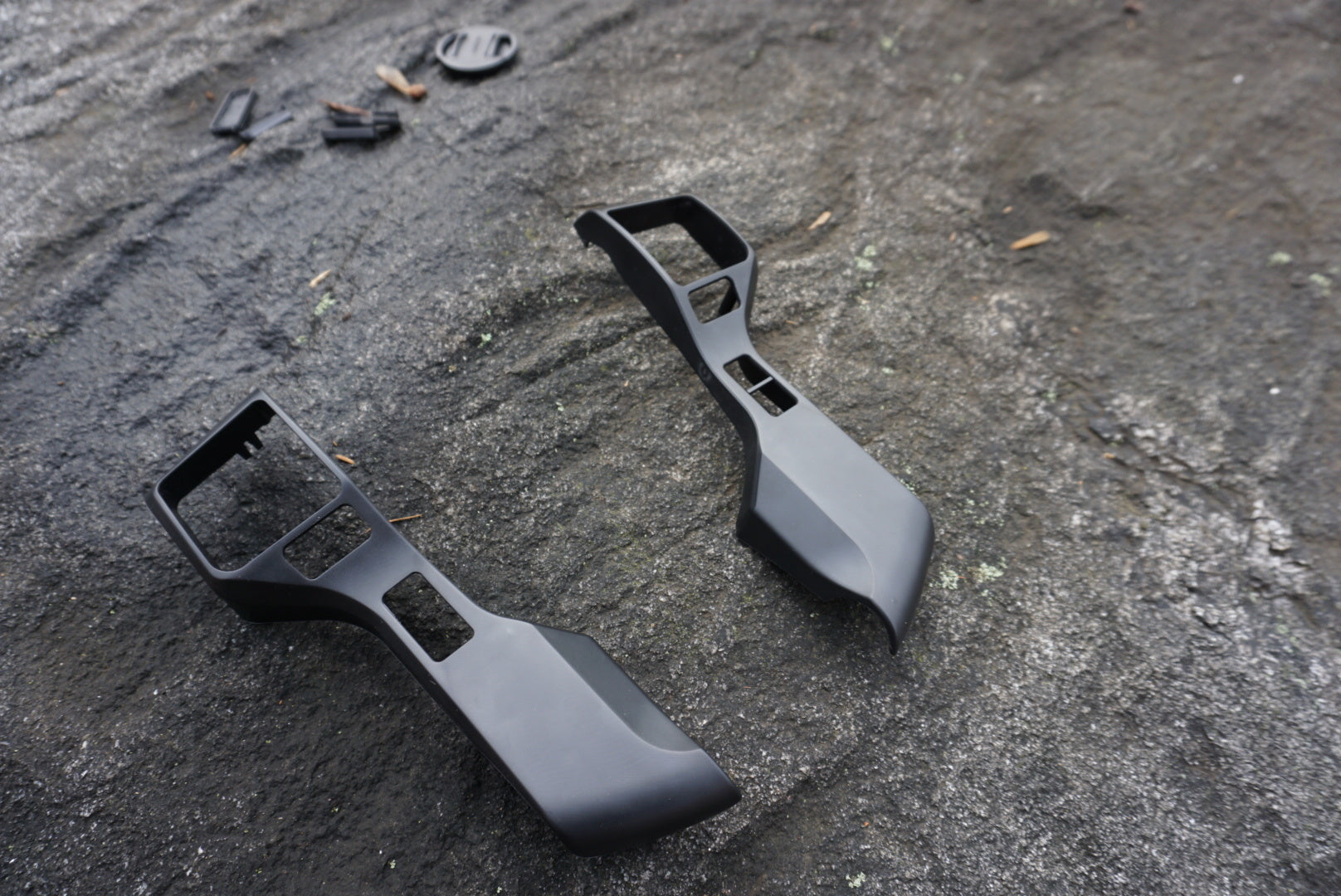 Steering Wheel Trim (Toyota) - CEMENT