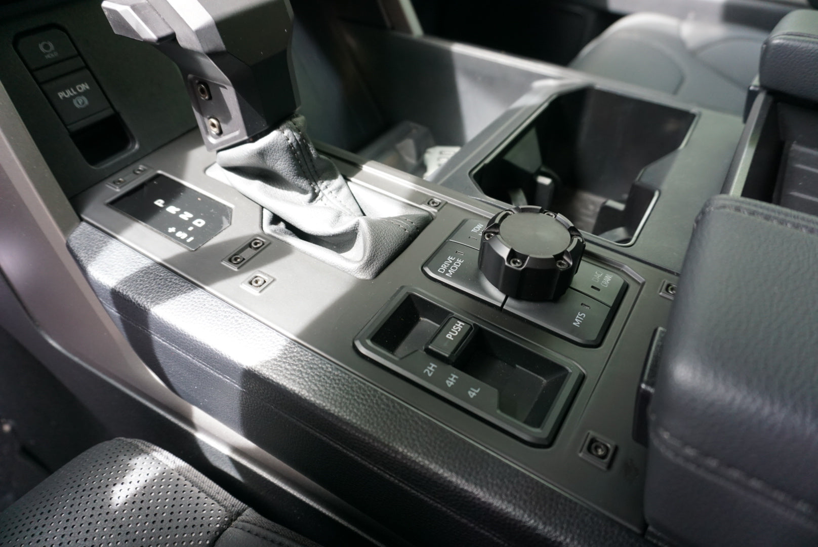 4x4 Button Trim (2022+ Tundra) - ARMY GREEN