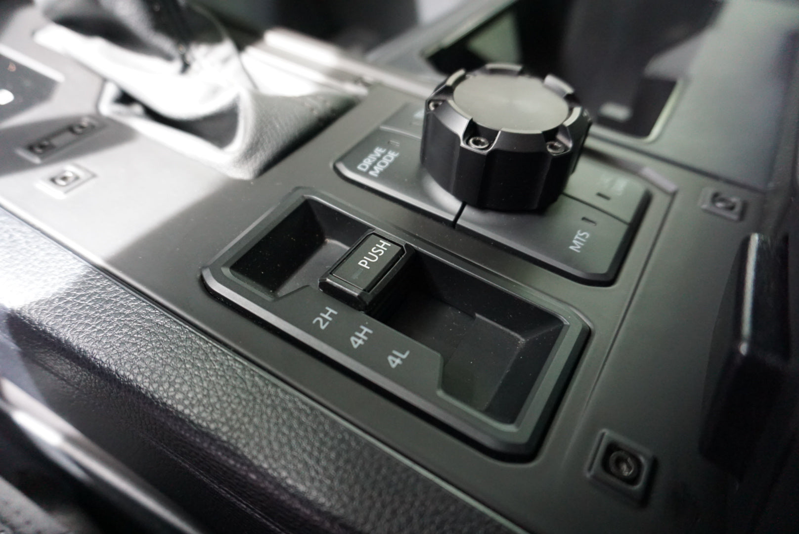4x4 Button Trim (2022+ Tundra) - ARMY GREEN