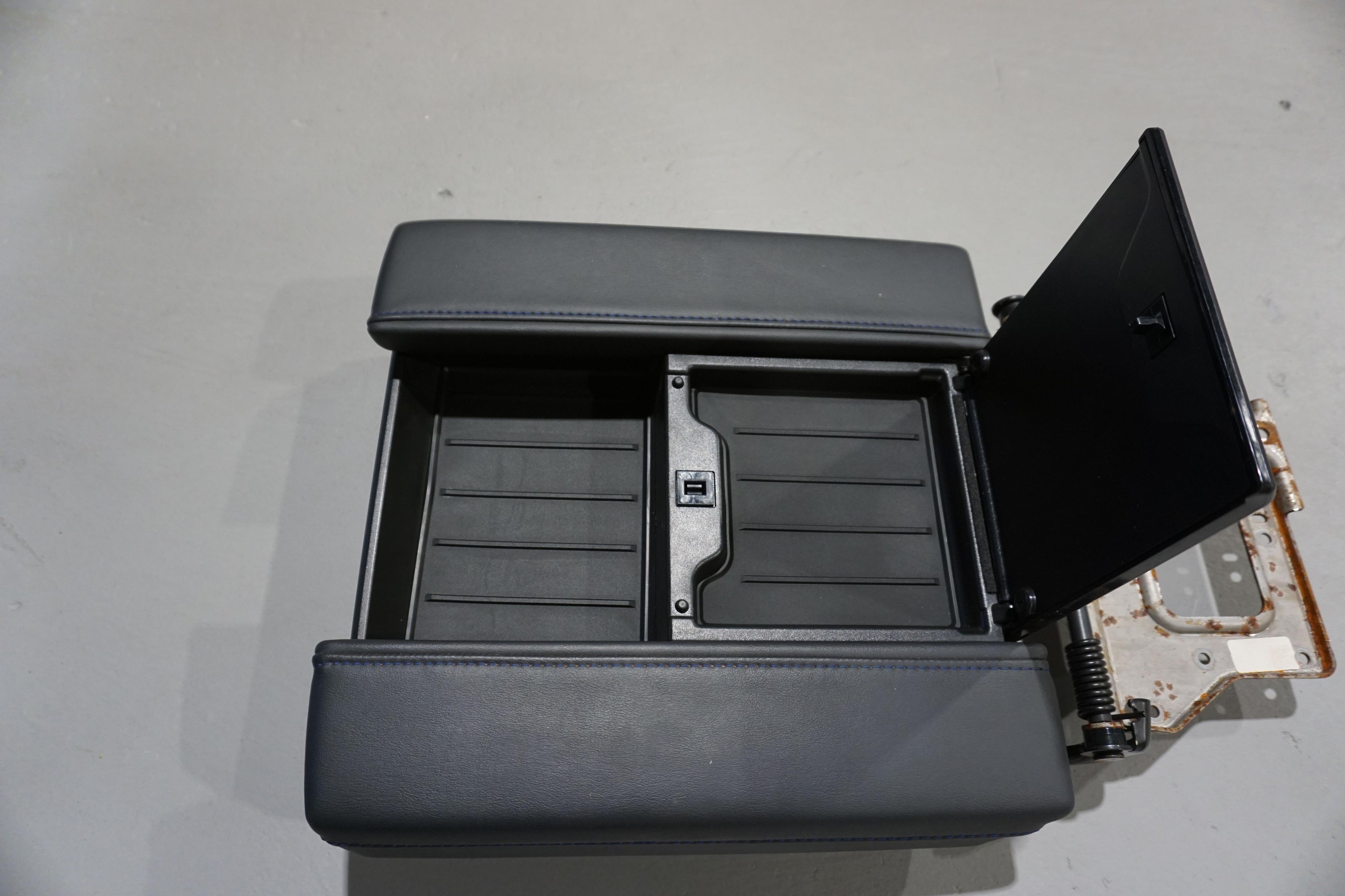 Center Console Tray Liner (2022+ Tundra Platinum) - 1PC BLACK