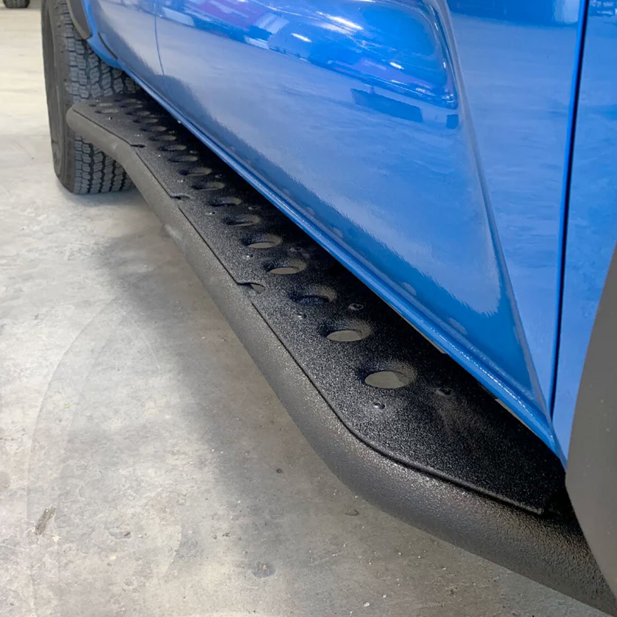 CALI RAISED Step Edition Rock Slider For 2024+ Tacoma