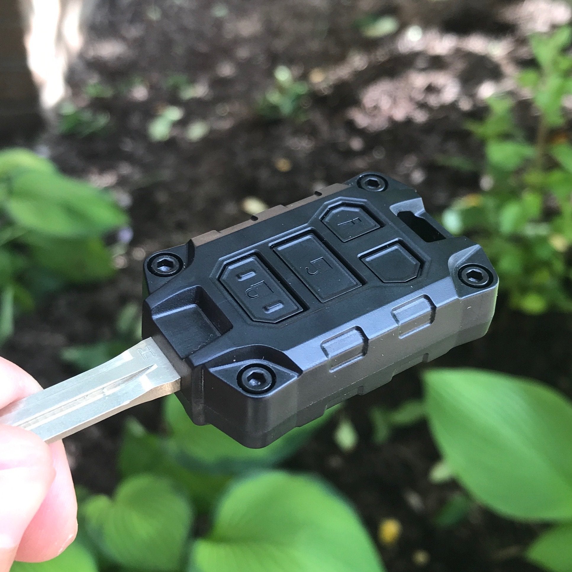Injection Fob IF009 (2018-2019 Tundra / 2016-2023 Tacoma Manual/SR5) - RED