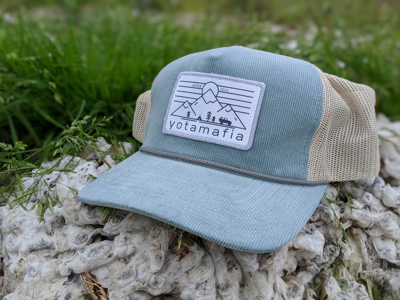 YM Retro Corduroy Hat