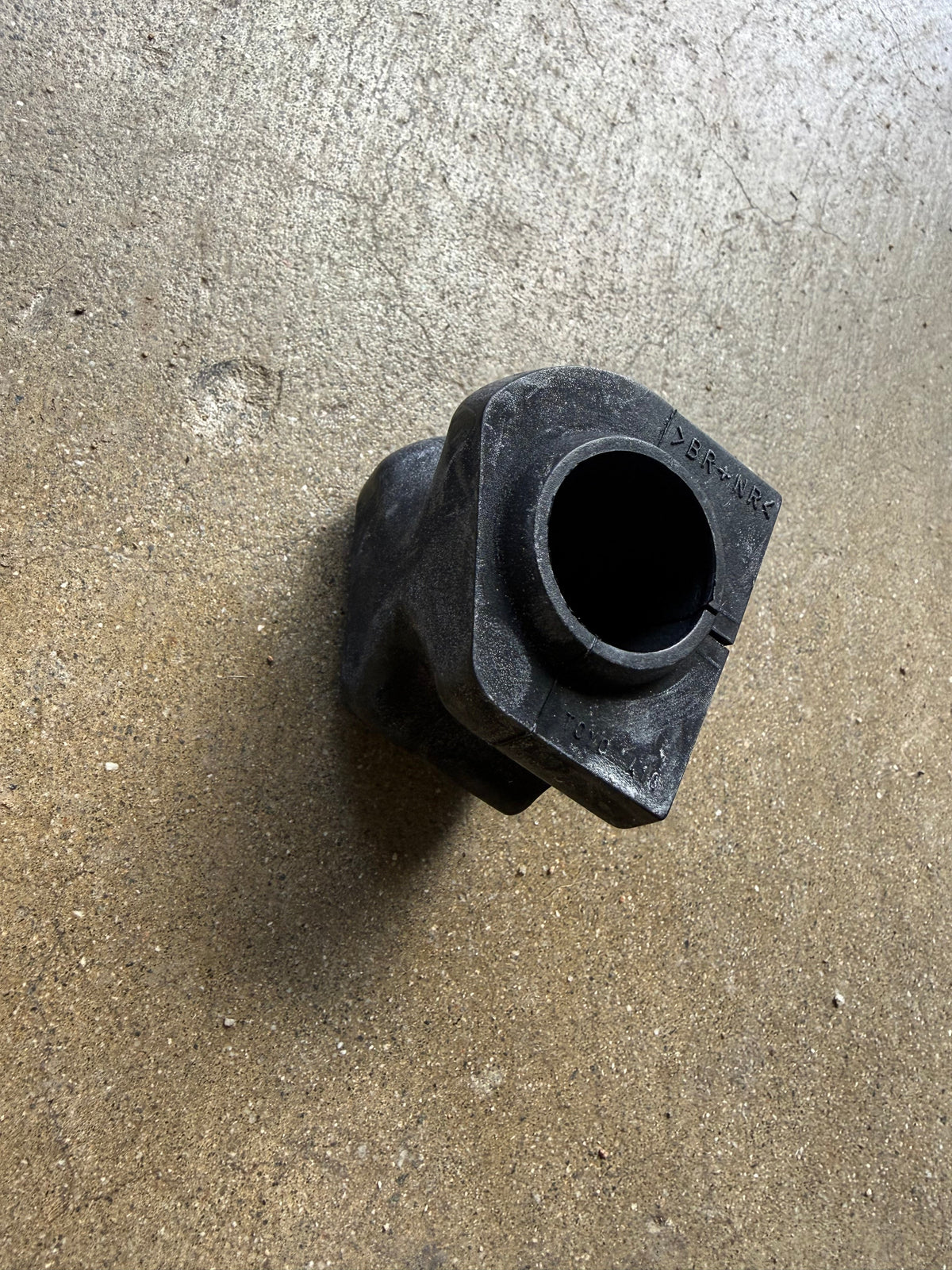 Dr KDSS OEM Front KDSS Sway Bar Outer Bushings (Pair) | 2010-2024 4Runner & GX460
