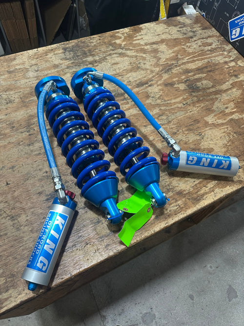 1996-2002 4Runner & 1995-2004 Tacoma King 2.5 Remote Reservoir Front Coilovers [25001-151-RESI]