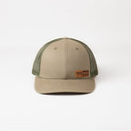 SMALL LEATHER PATCH TRUCKER HAT MOSS/KHAKI