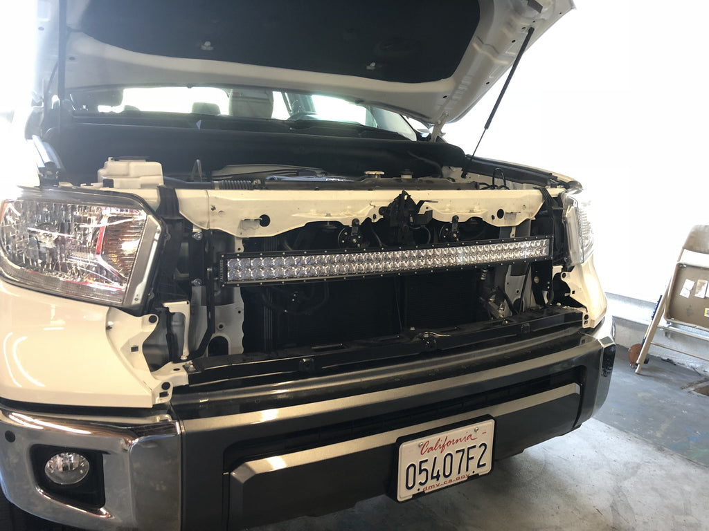 42" Hidden Grille Curved LED Light Bar Brackets Kit For 2014-2021 Toyota Tundra