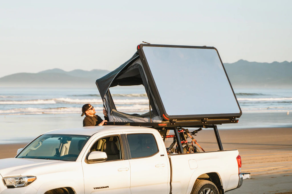 FSR Odyssey Series - Silver Top Hard Shell - Rooftop Tent
