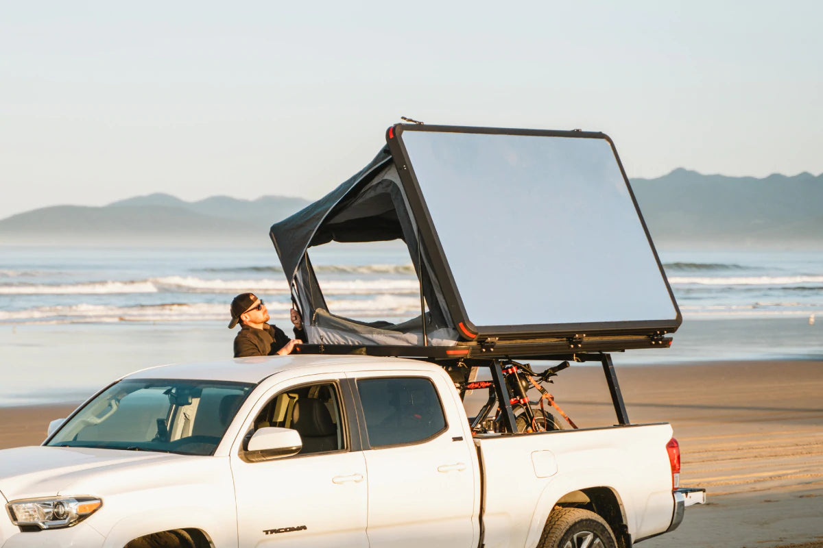 FSR Odyssey Series - Silver Top Hard Shell - Rooftop Tent