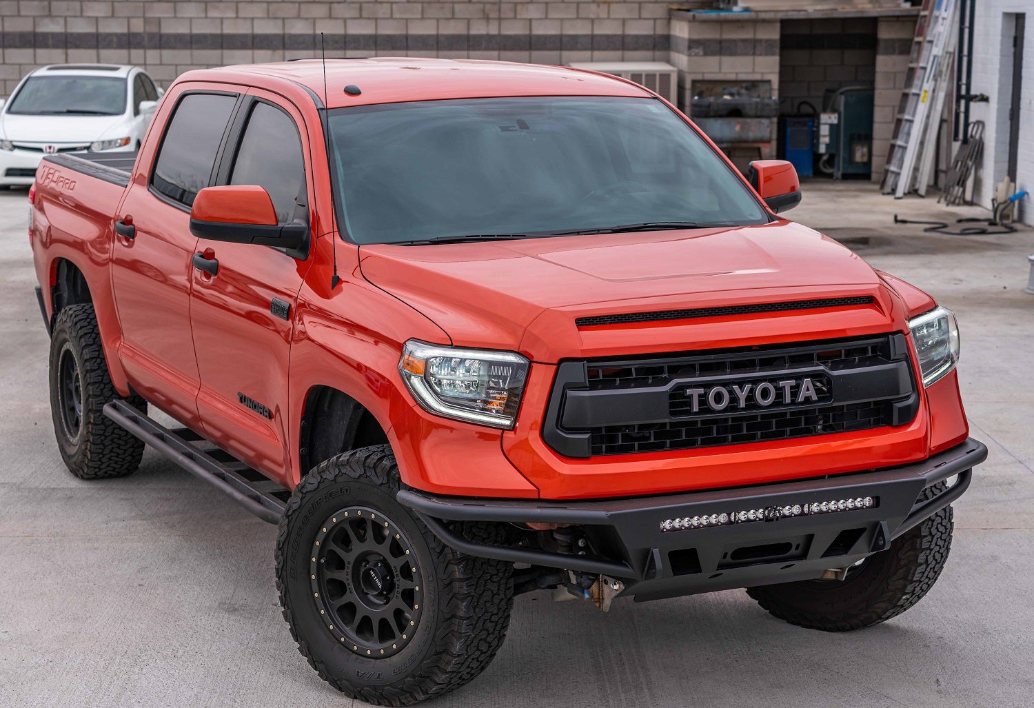 C4 Tundra Hybrid Front Bumper / 2nd gen / 2007-2013