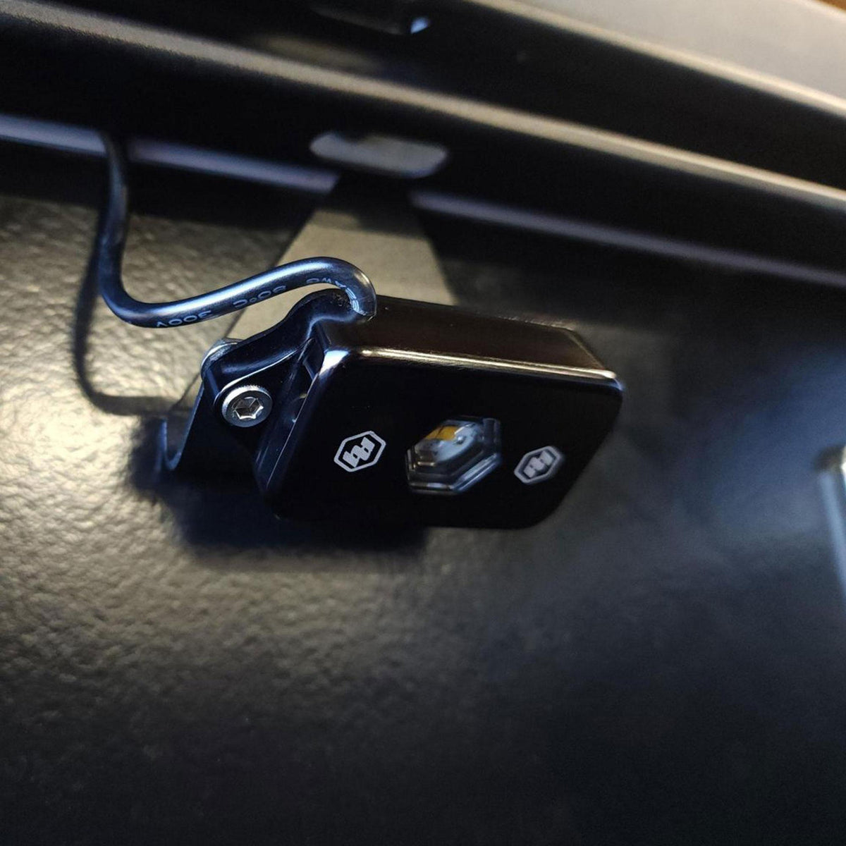 Toyota Bed Rail Cargo Light Kit - 2005-On Toyota Tacoma; 2007-On Toyota Tundra - manufacturer image 84820