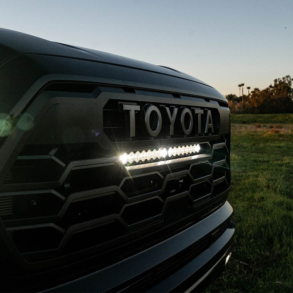 S8 20-inch grille light kit - 2023 Toyota Sequoia TRD Pro